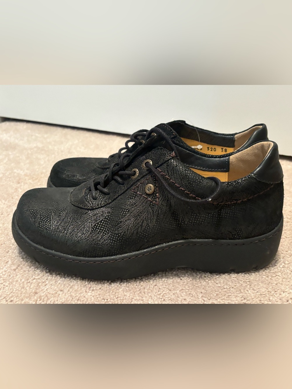 Wolky Fantasy Women’s Size 8 Black Metal Suede Leather Derby Shoes Lace Walking